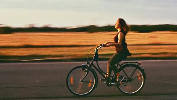 Original photo: cyclist motion blur field