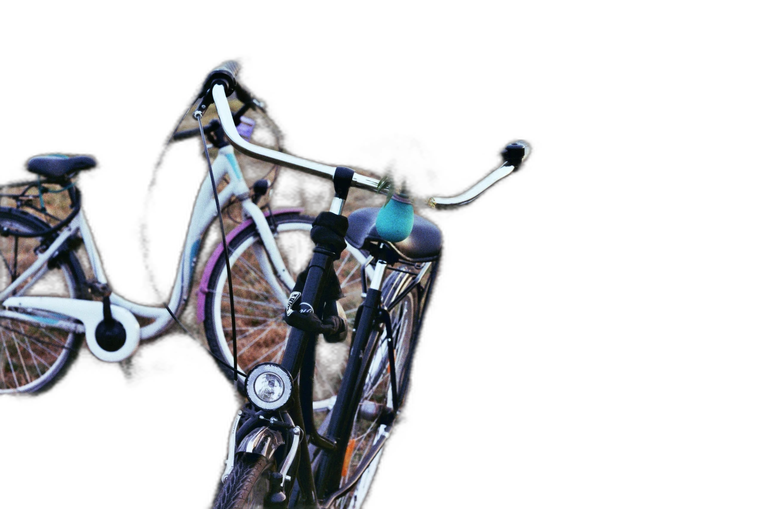 two bikes field, silueta cutout