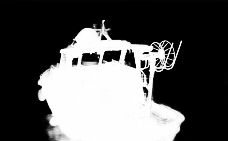 Snap model alpha matte: Small Fishing Boat